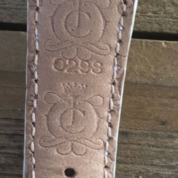 Juicy Couture Limited Edition Y2K Scottie Dog Crest White Leather Watch! GUC - Picture 10 of 12